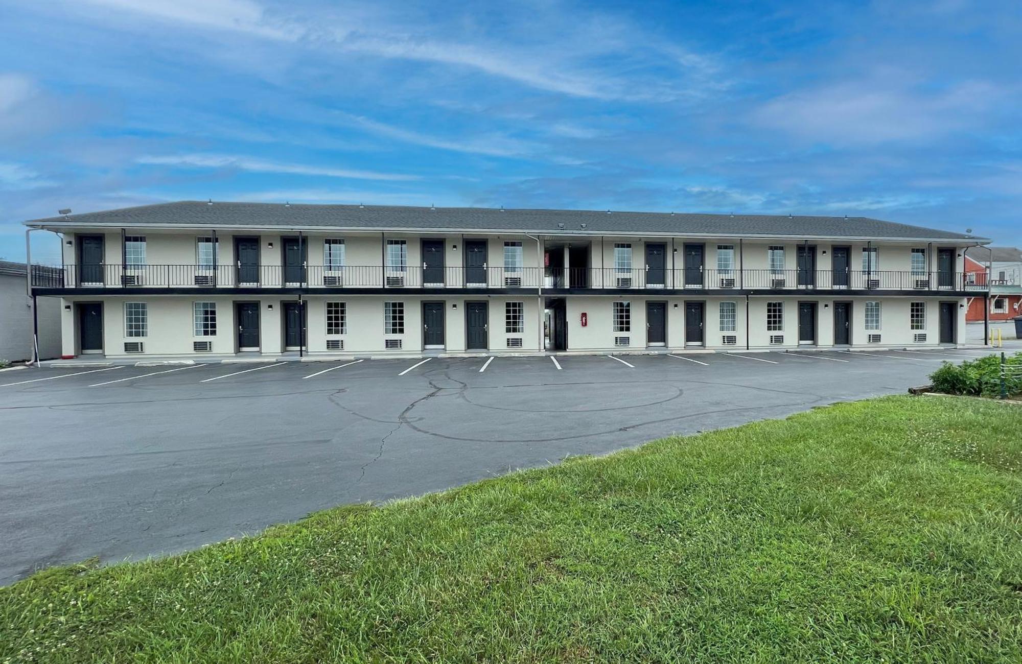 America'S Best Value Inn Lancaster Rohrerstown Exterior foto
